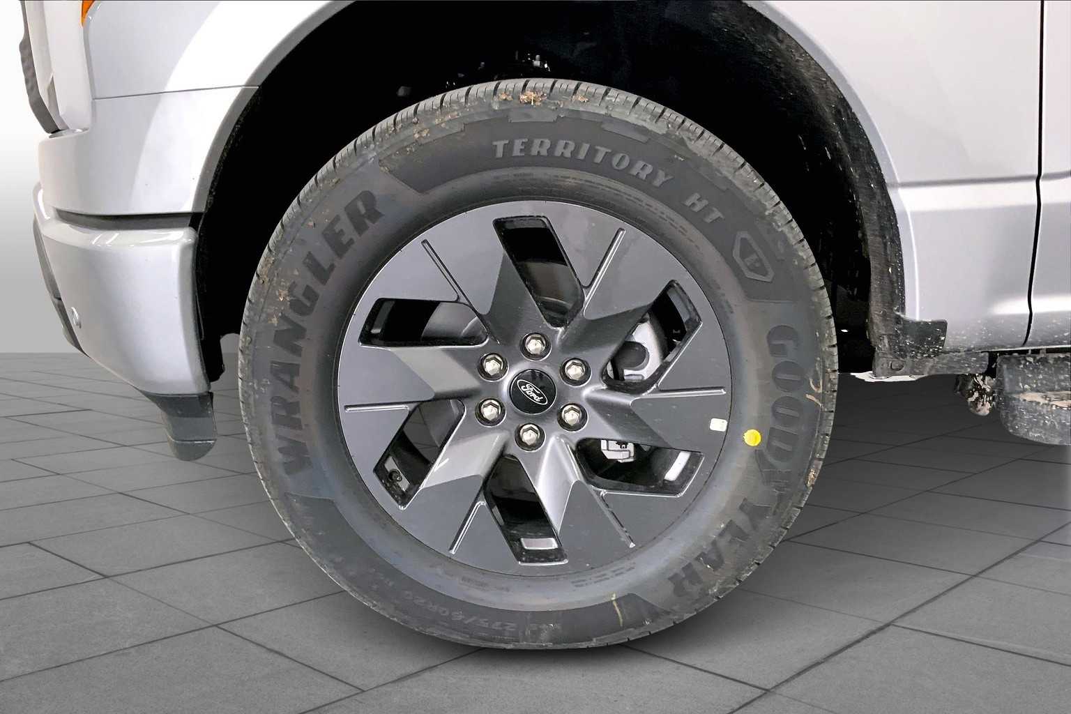 2025 Ford F-150 Lightning