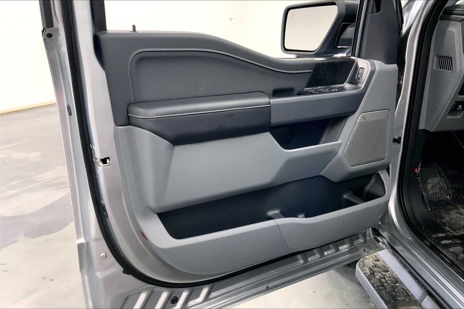 2025 Ford F-150 Lightning