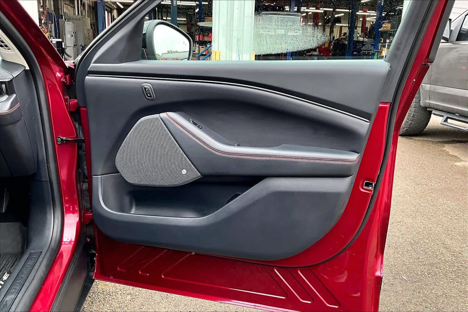 2025 Ford Mustang Mach-E