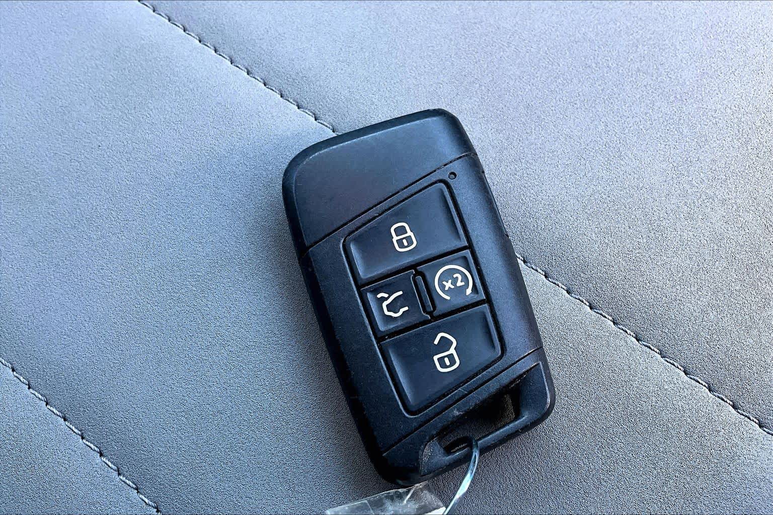 2023 Volkswagen Taos