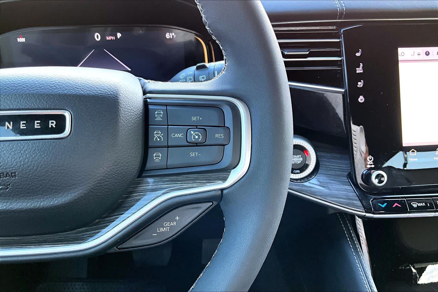 2022 Jeep Wagoneer