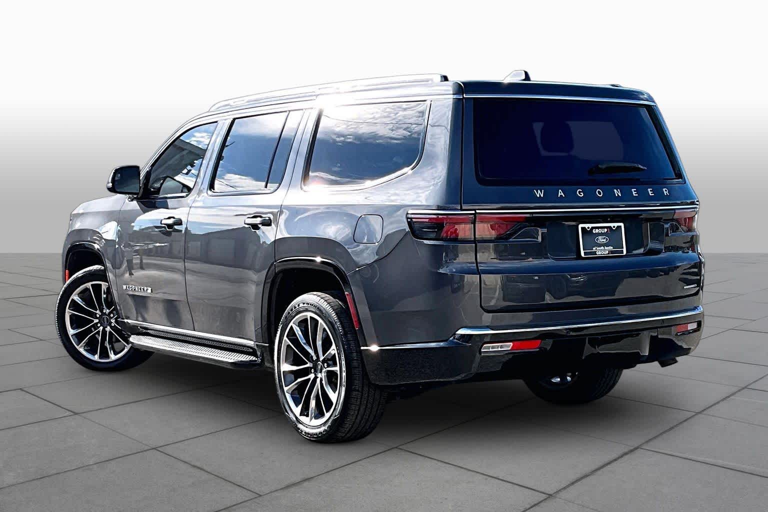 2022 Jeep Wagoneer