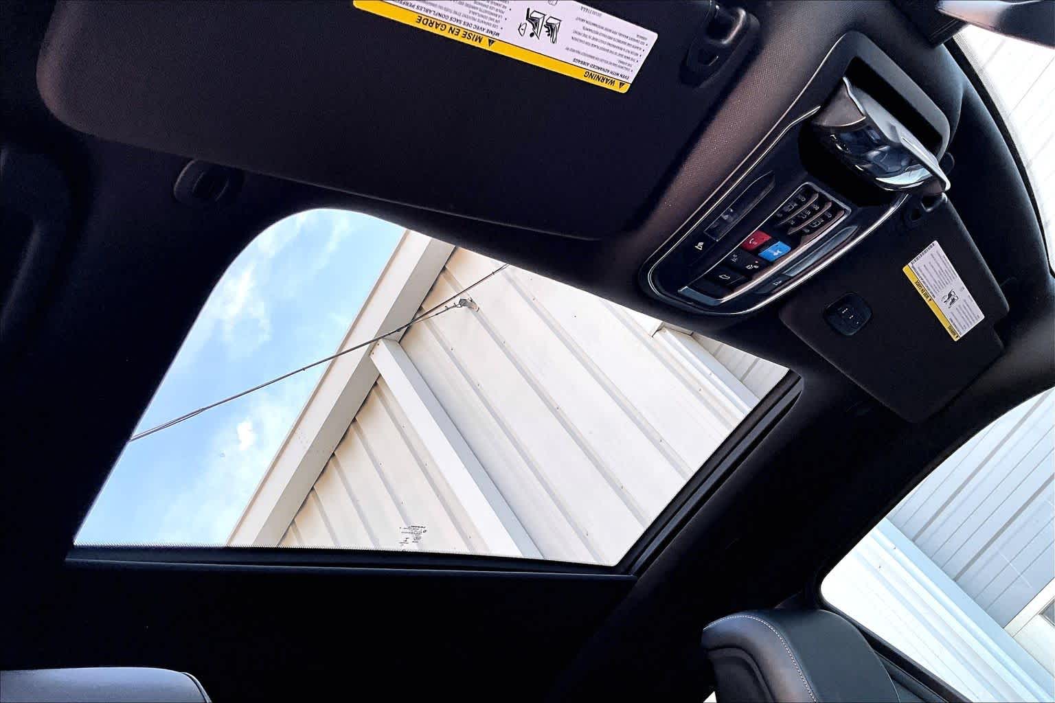 2022 Jeep Wagoneer