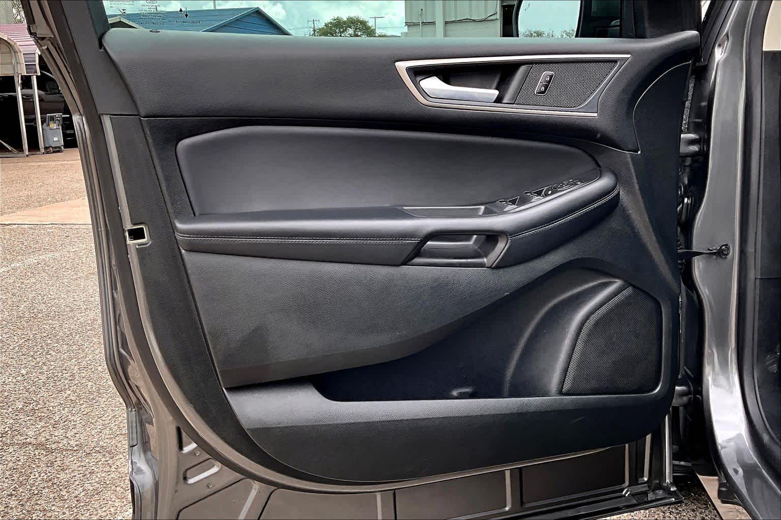 2022 Ford Edge