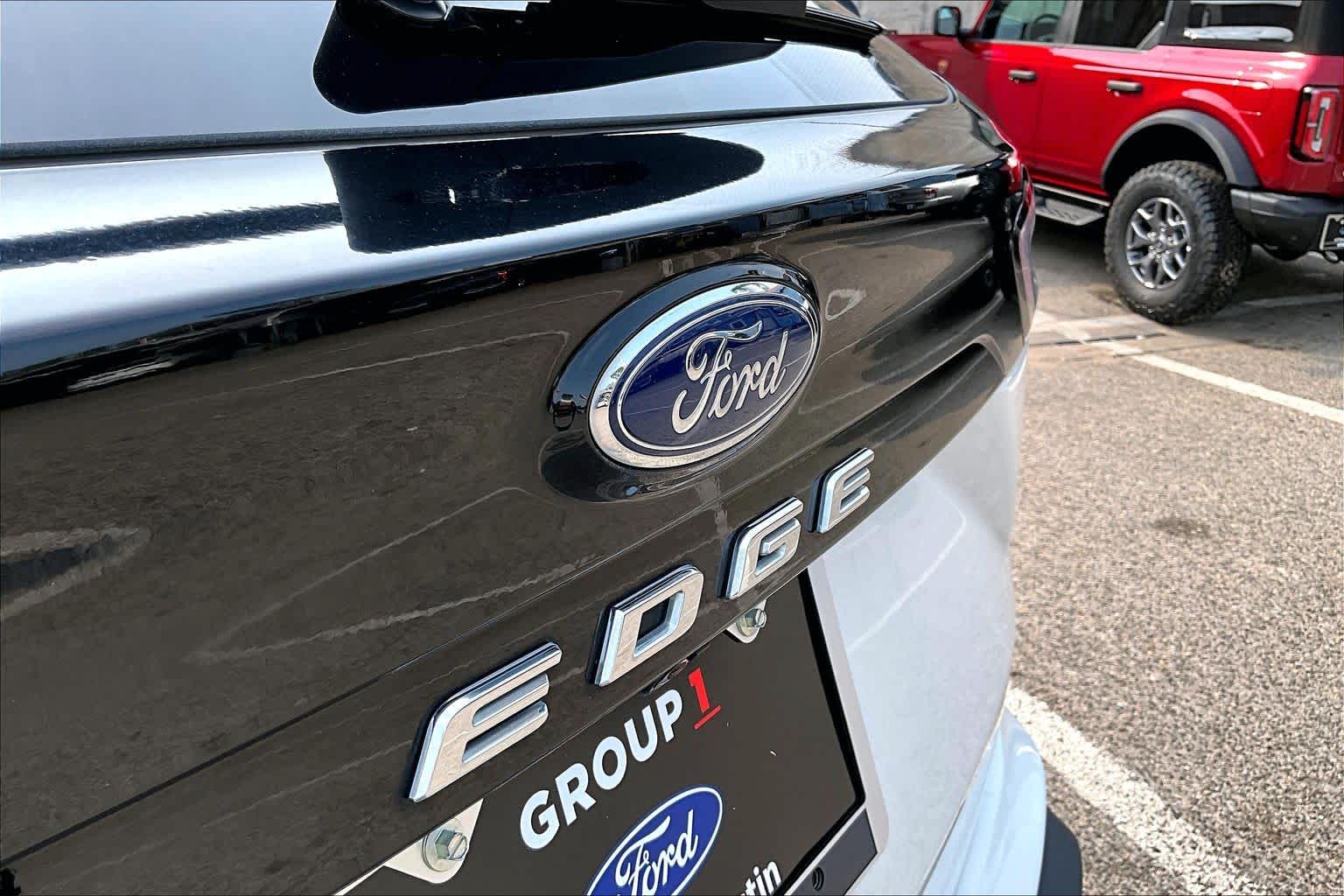 2021 Ford Edge