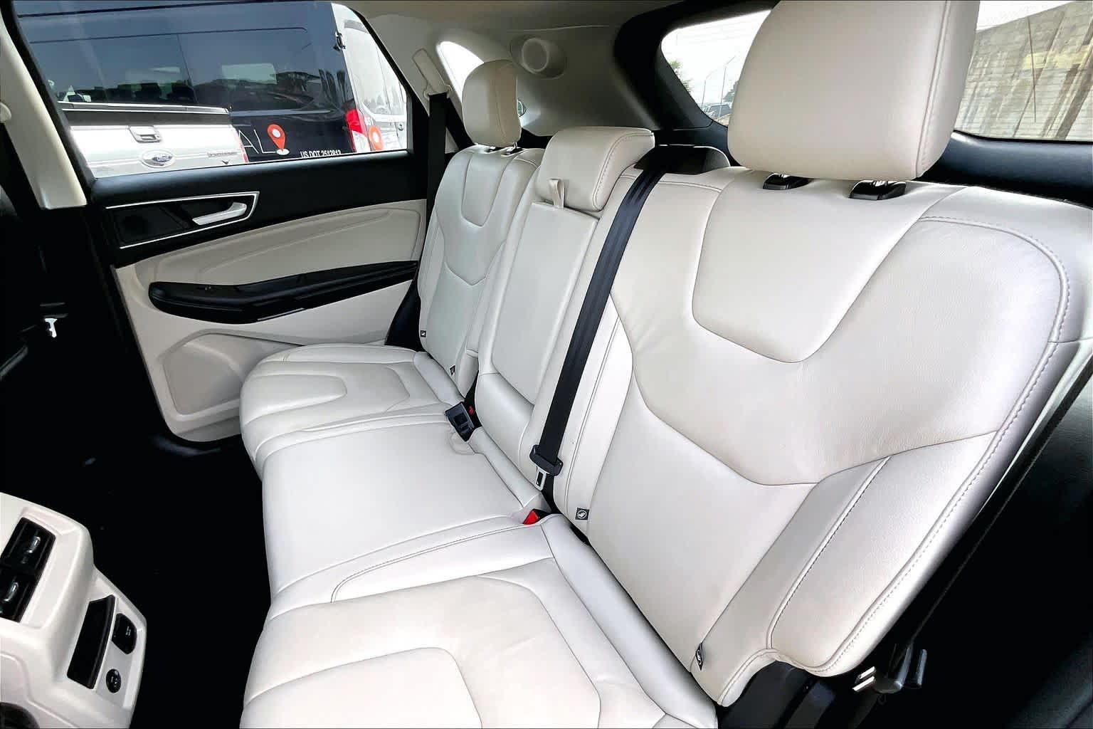 2021 Ford Edge
