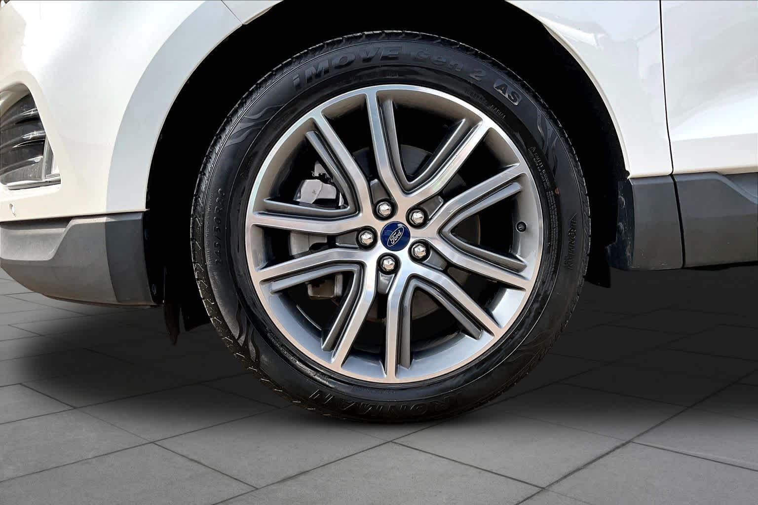 2021 Ford Edge