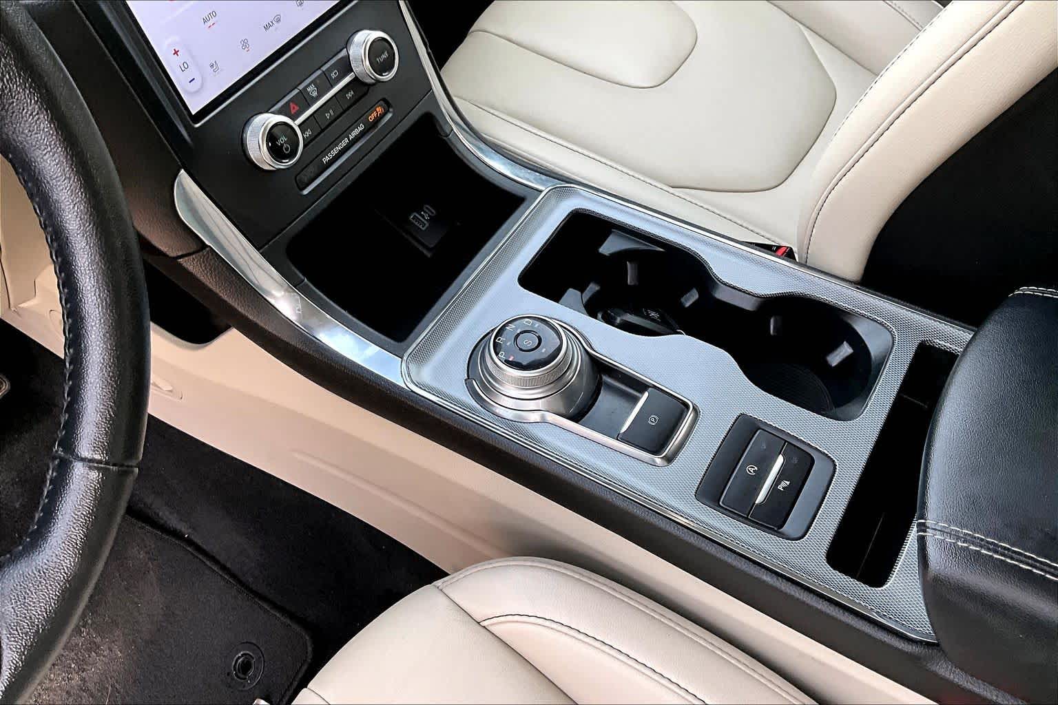 2021 Ford Edge