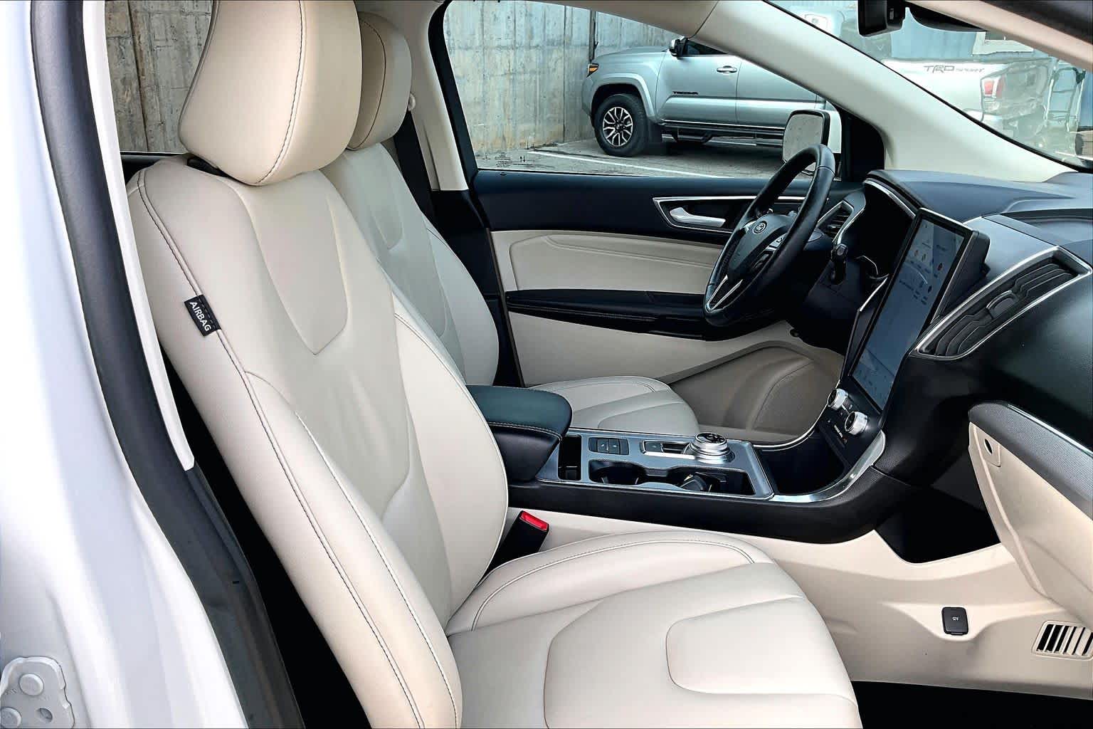 2021 Ford Edge