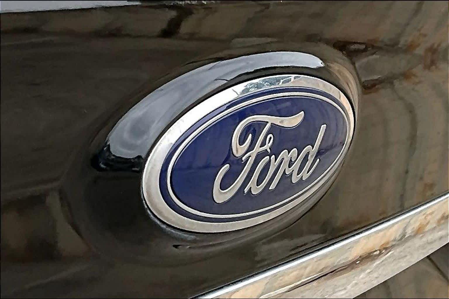 2019 Ford Edge