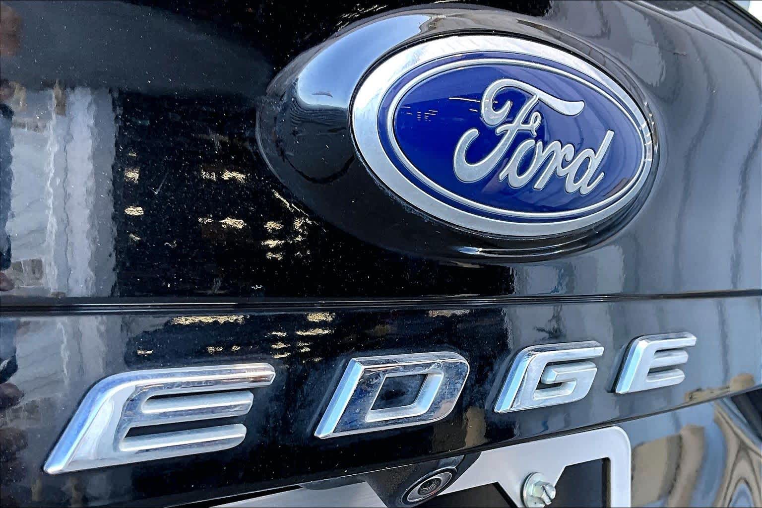 2023 Ford Edge