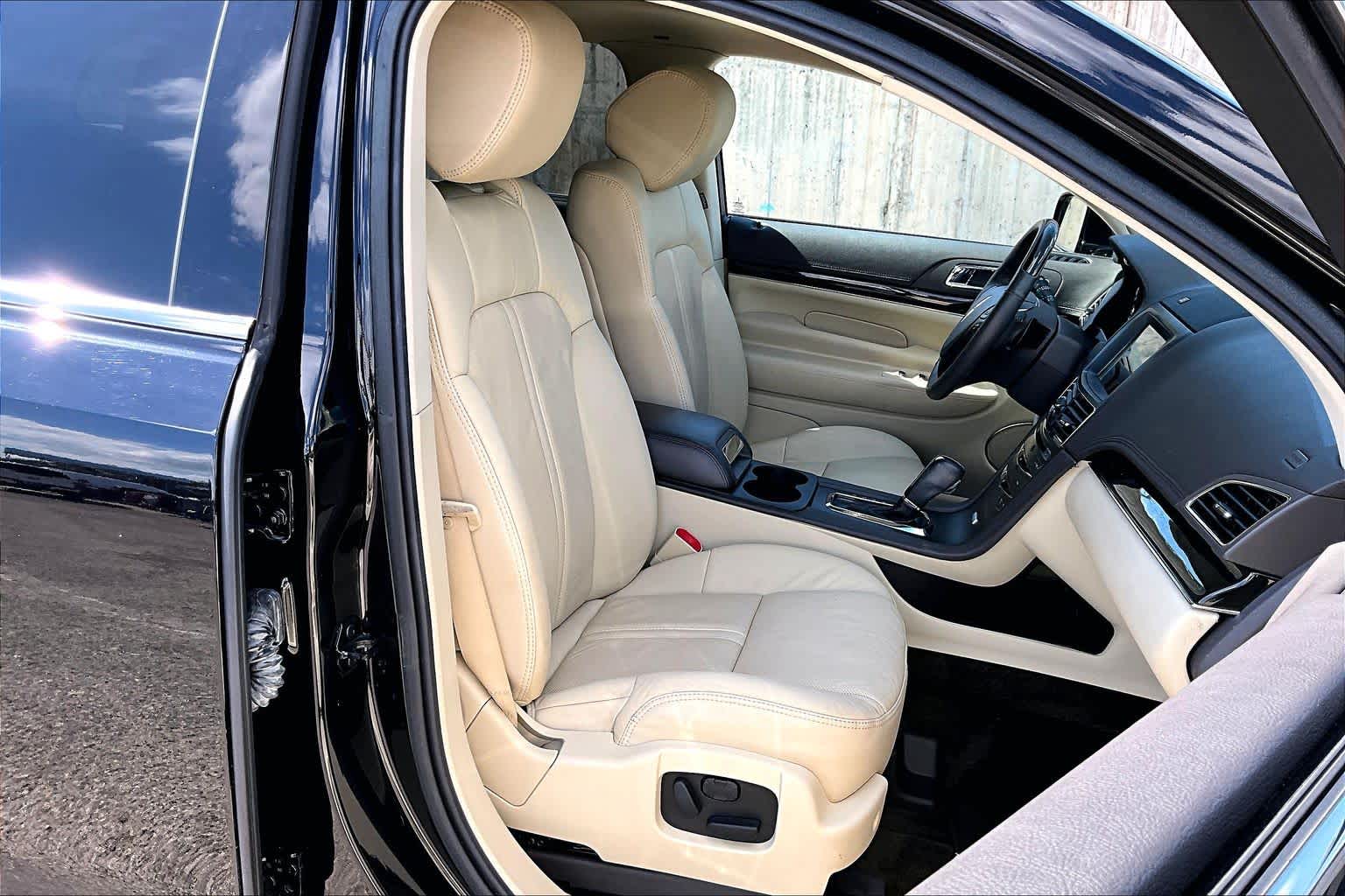 2018 Lincoln MKT