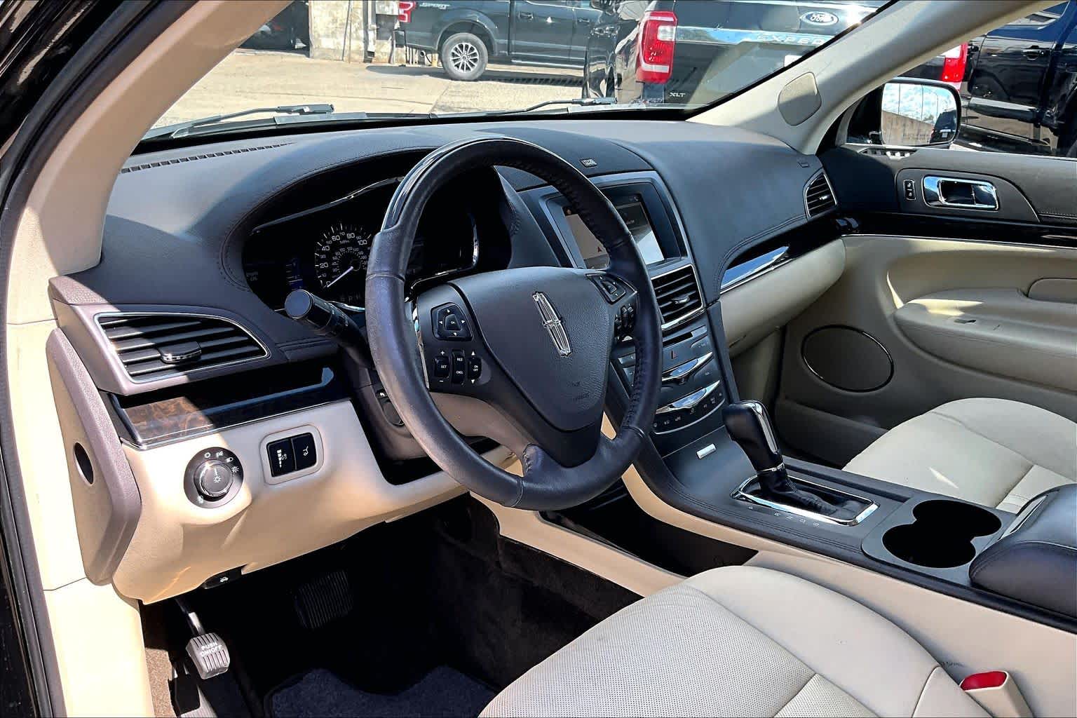 2018 Lincoln MKT