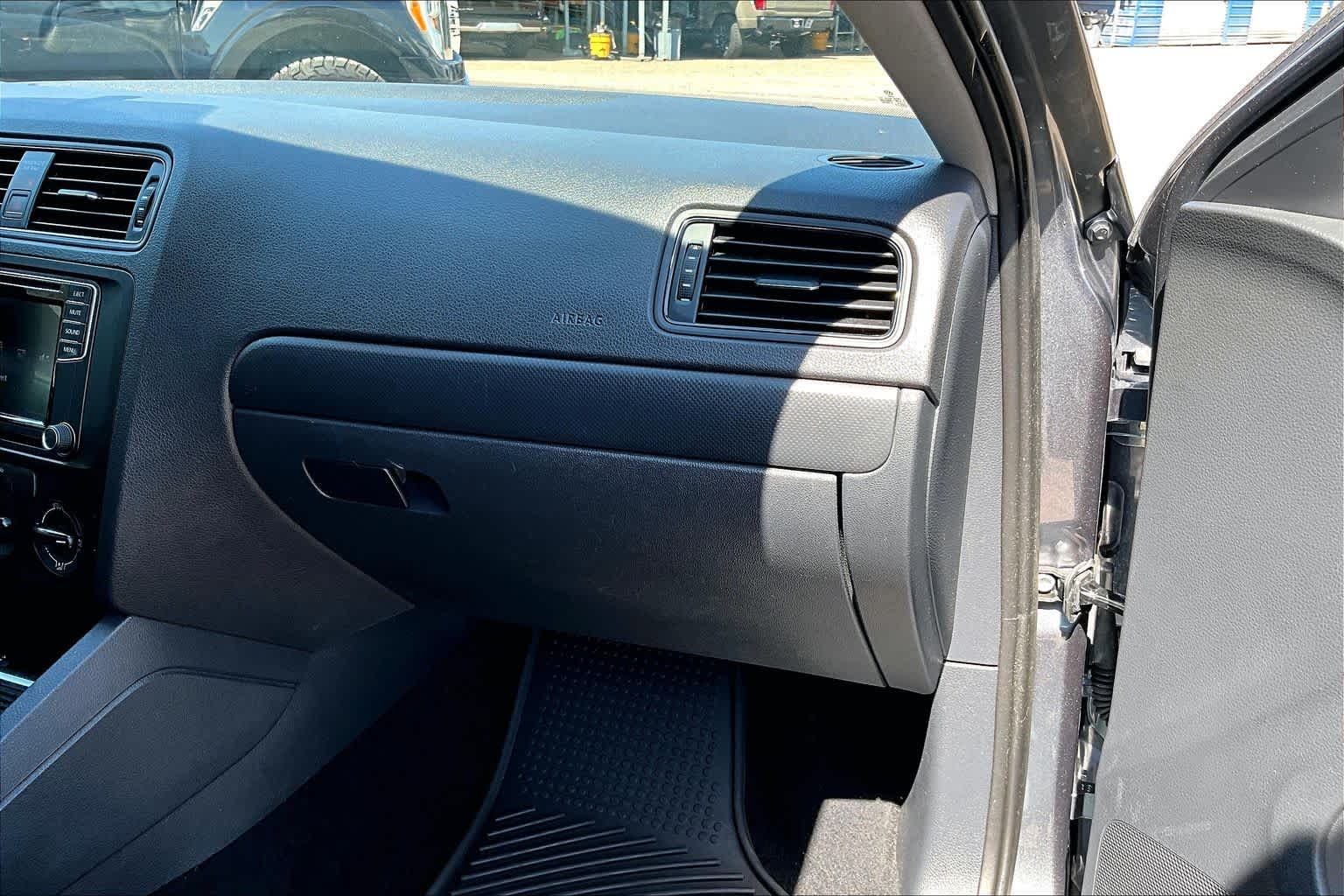 2016 Volkswagen Jetta