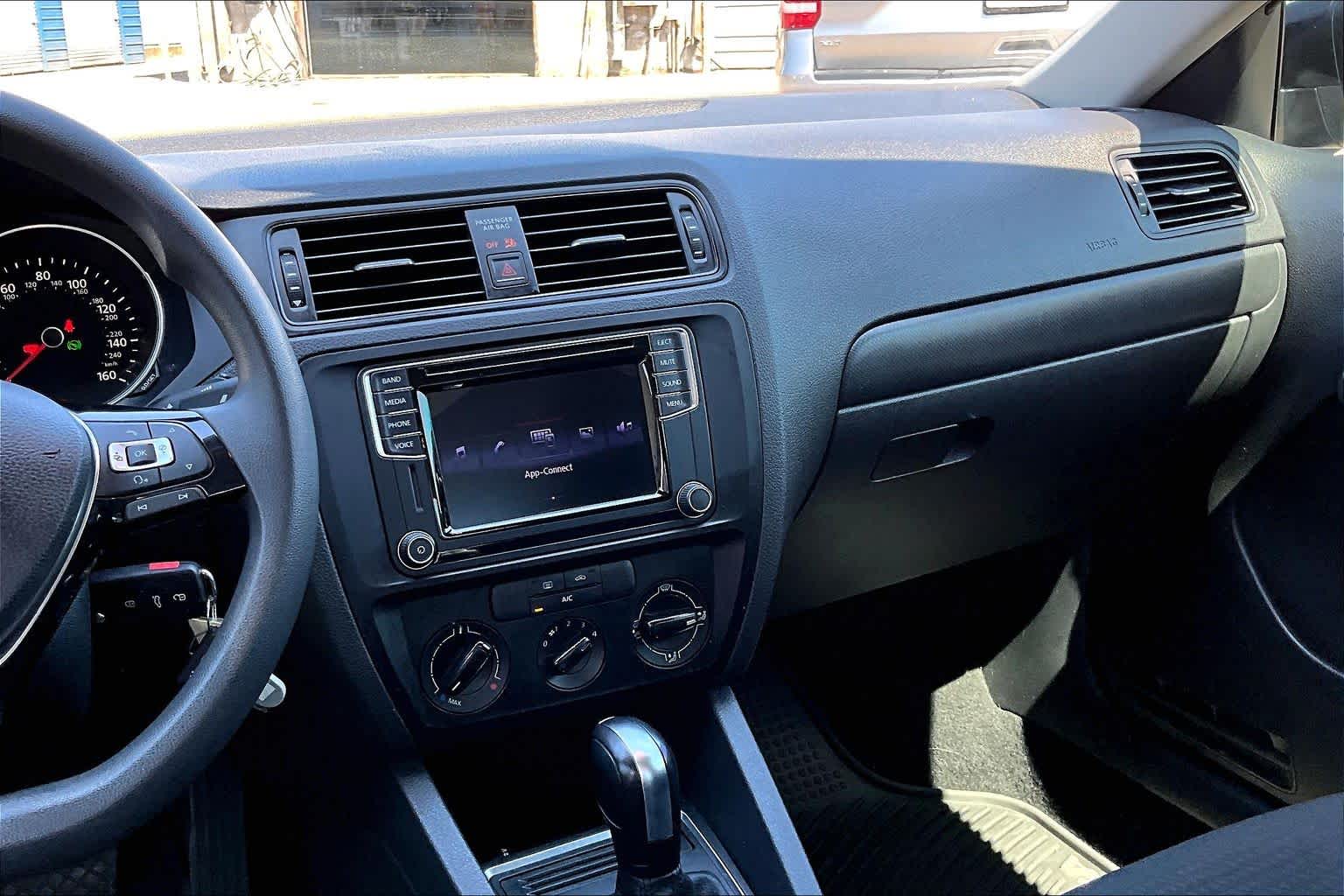 2016 Volkswagen Jetta
