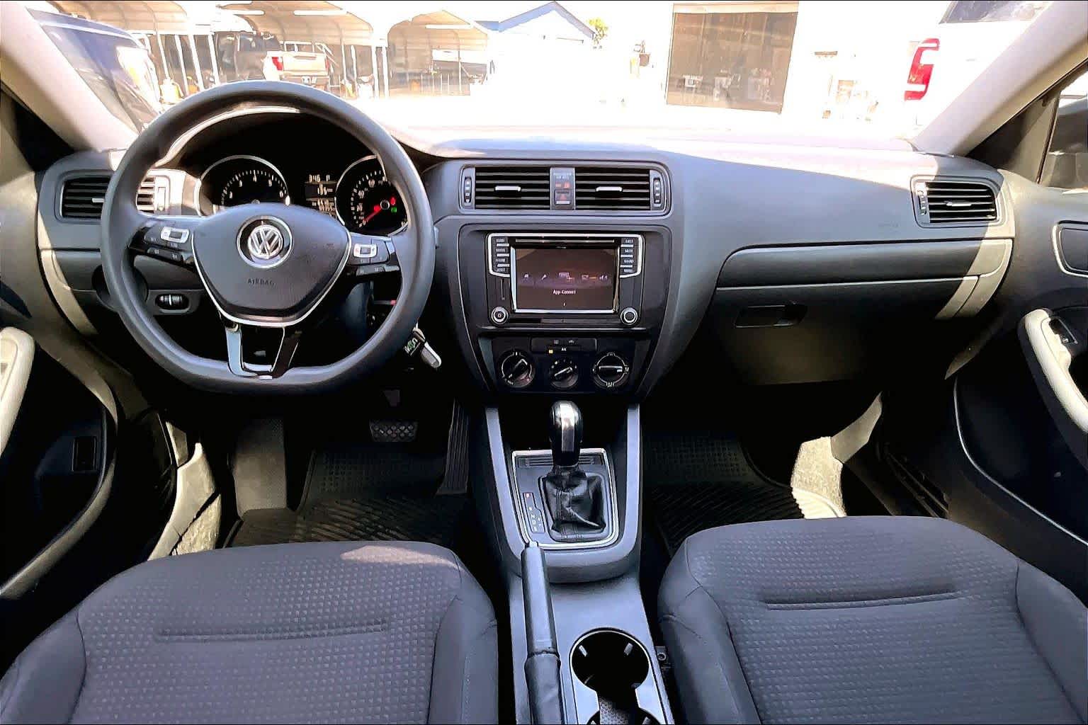2016 Volkswagen Jetta