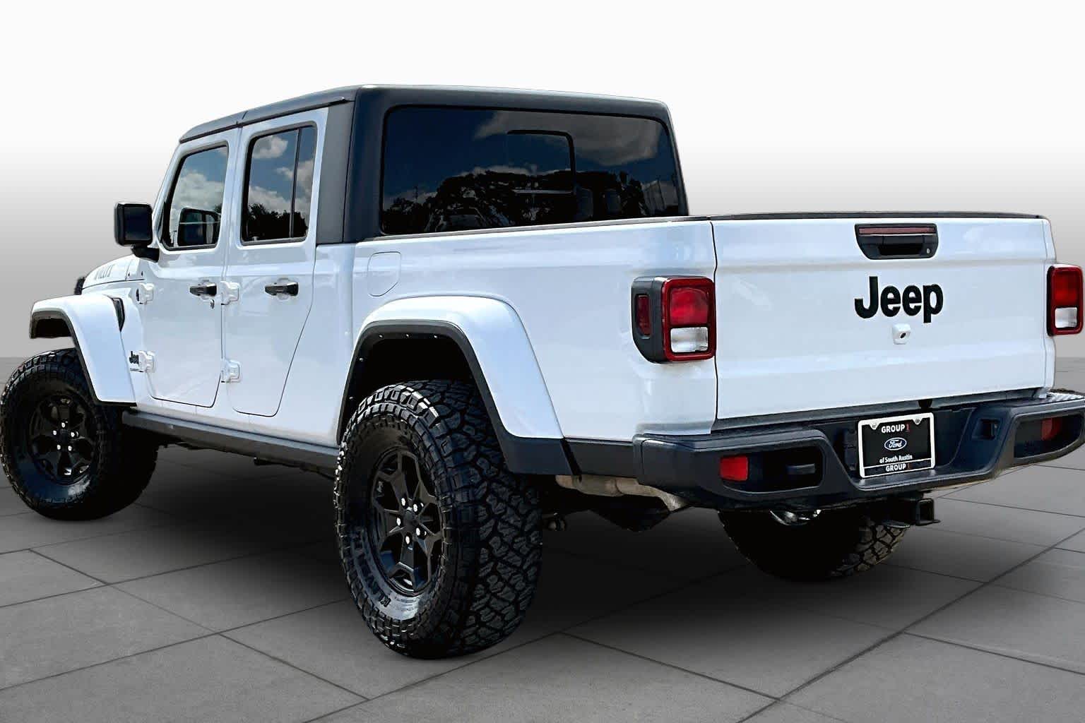 2023 Jeep Gladiator