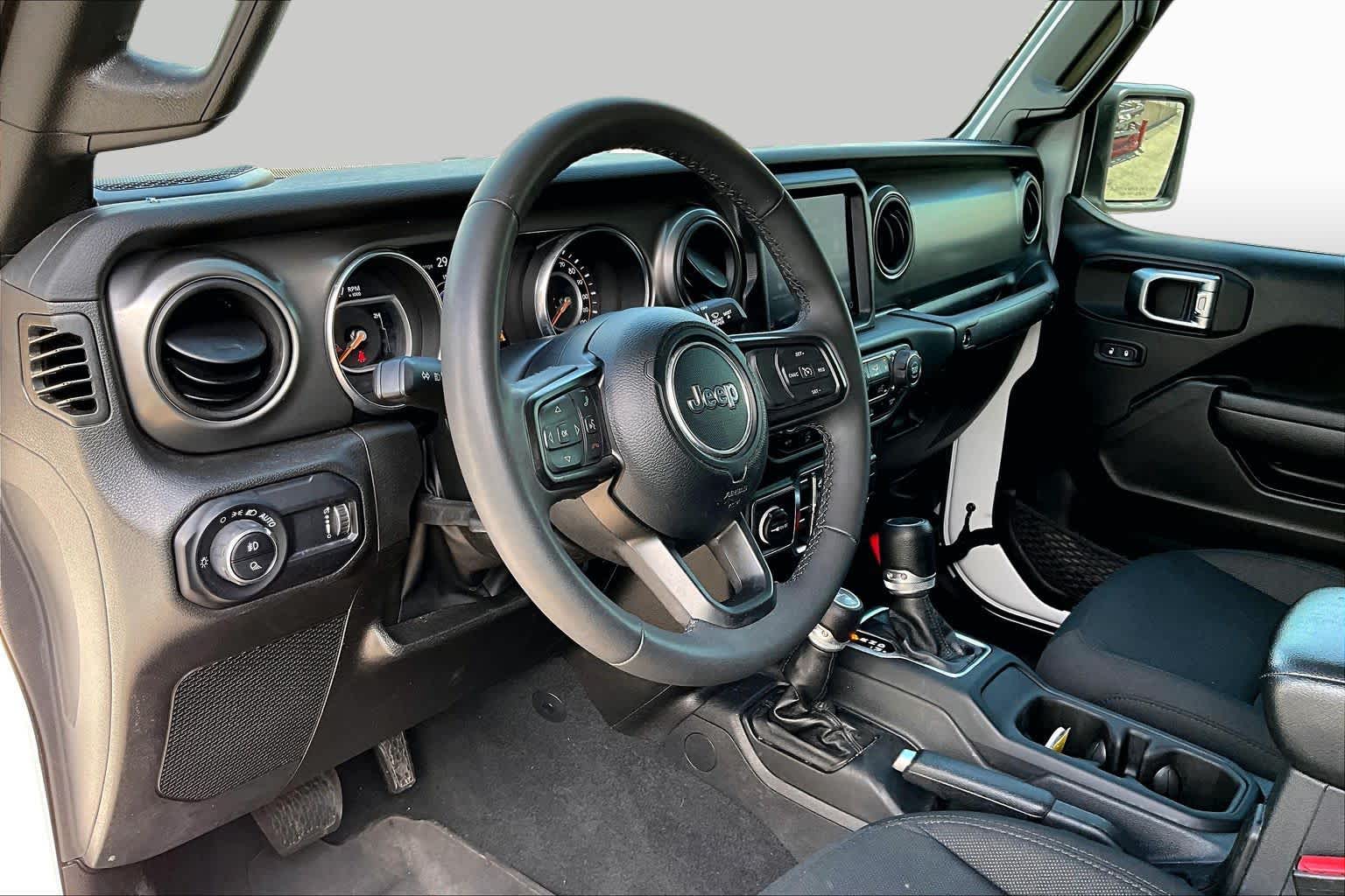2023 Jeep Gladiator