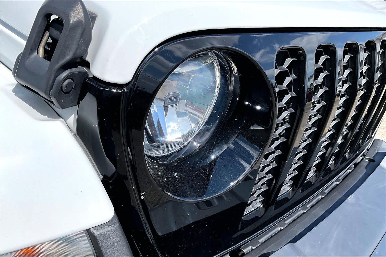2023 Jeep Gladiator