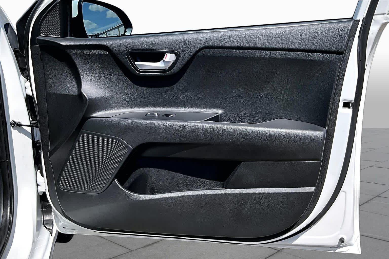 2023 Kia Rio