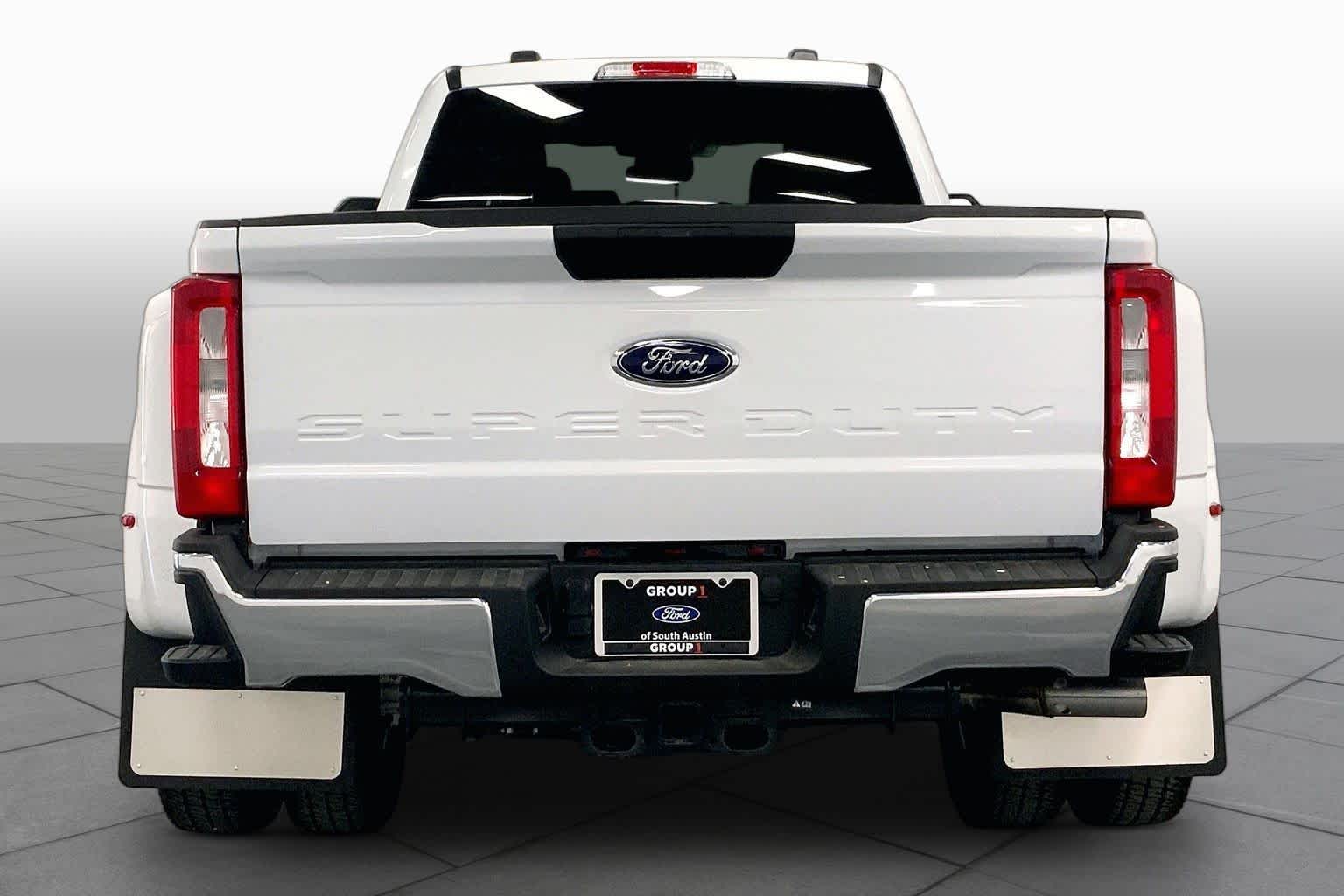 2026 Ford Super Duty F-350 DRW Pickup