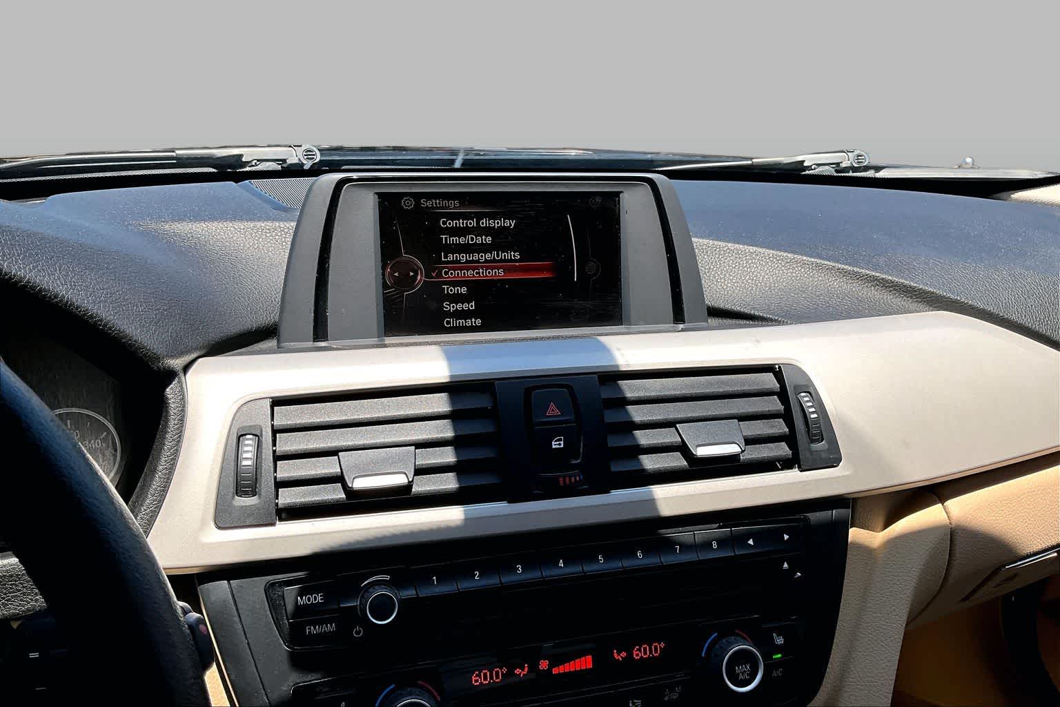 2015 BMW 320i