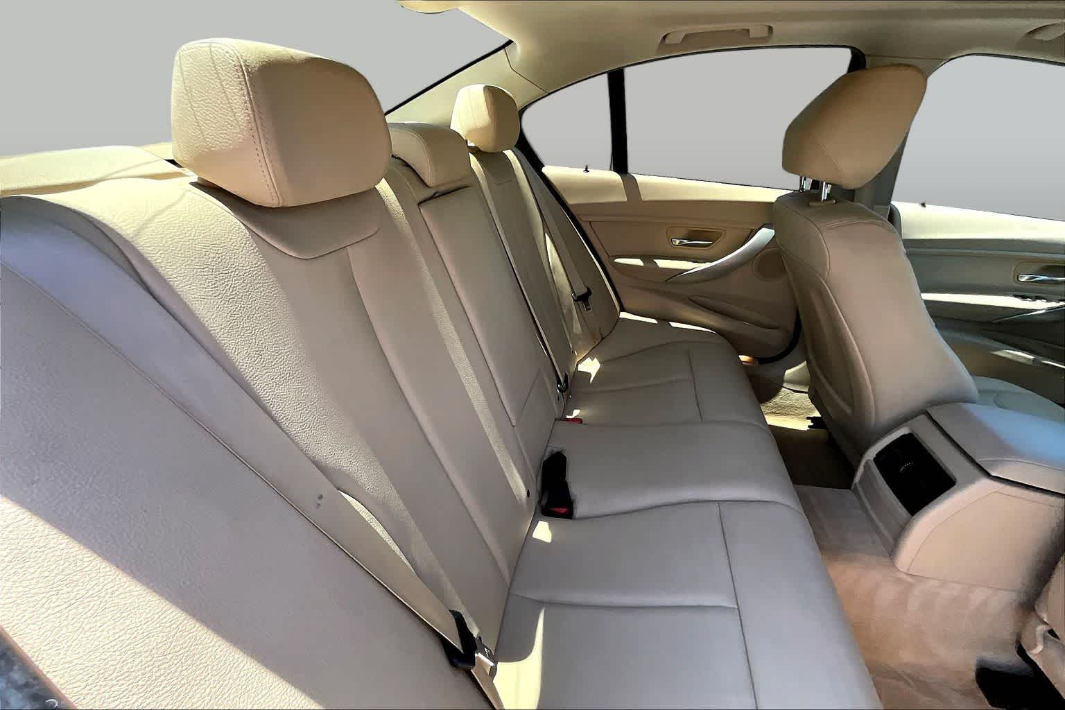 2015 BMW 320i