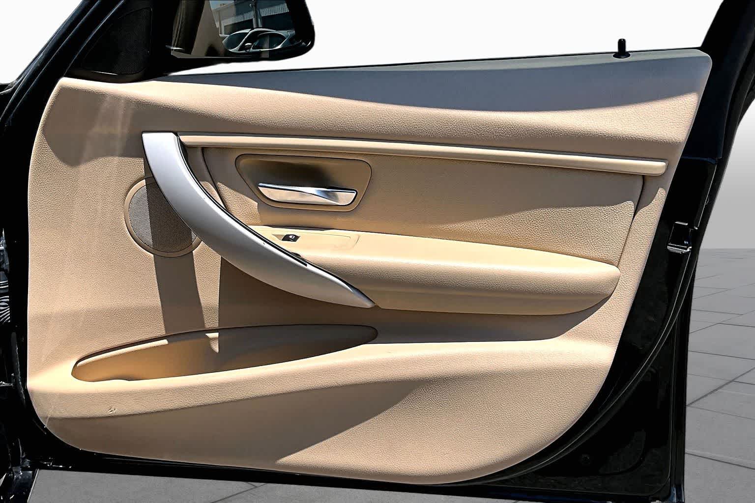 2015 BMW 320i