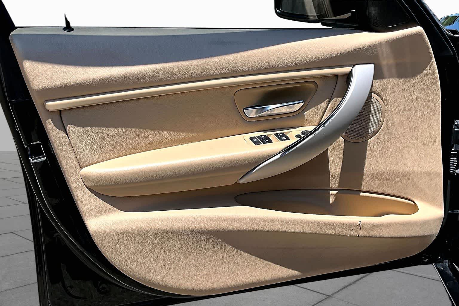 2015 BMW 320i
