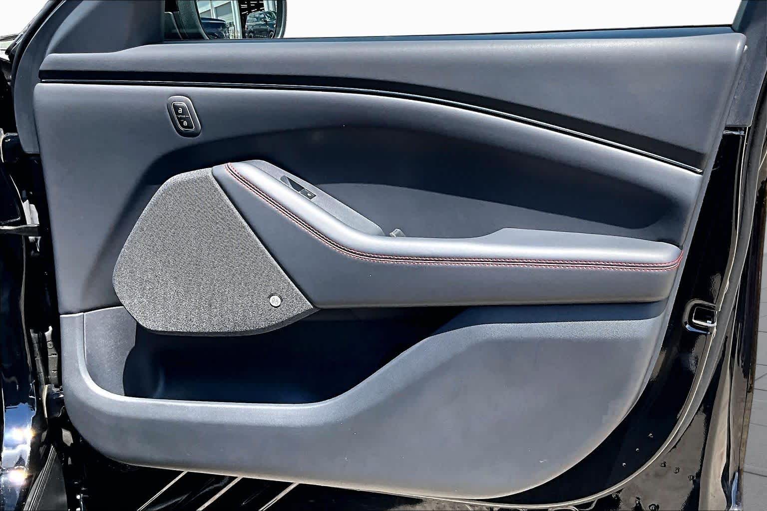 2025 Ford Mustang Mach-E