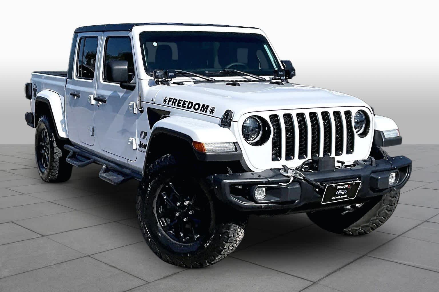 2023 Jeep Gladiator