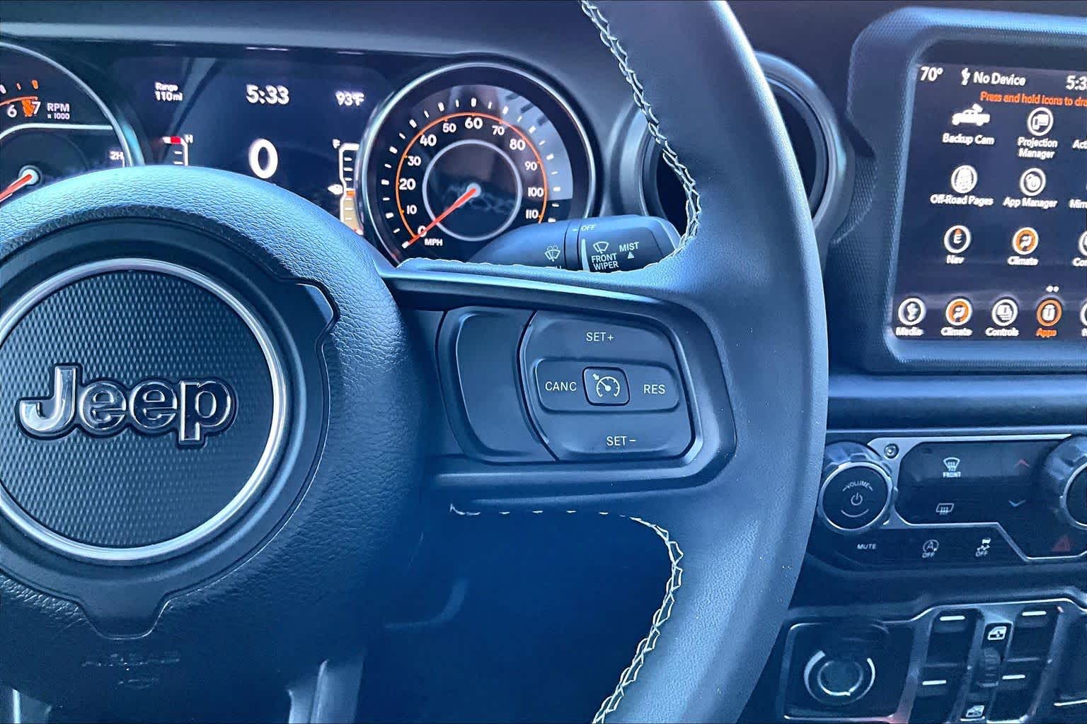2023 Jeep Gladiator