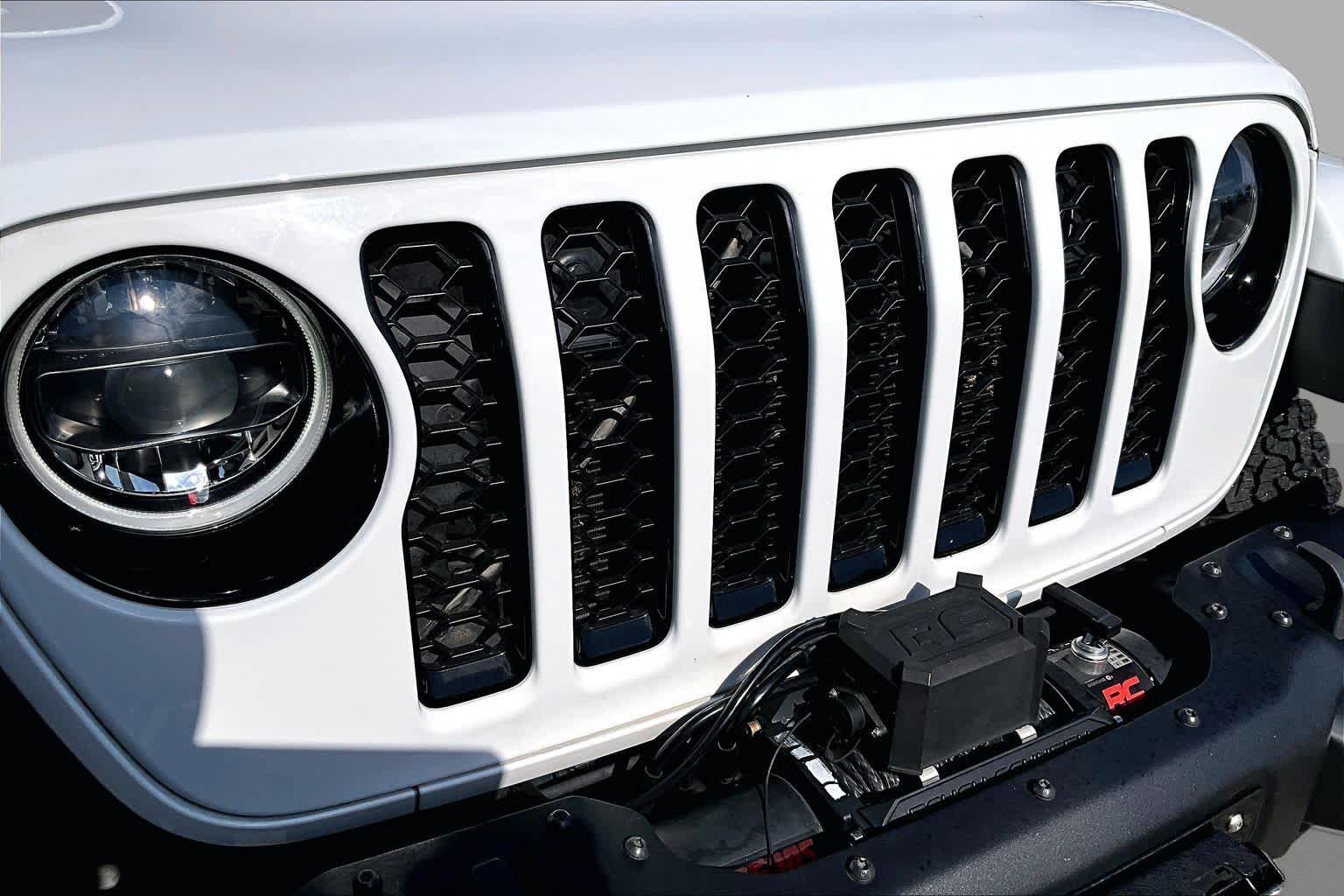 2023 Jeep Gladiator
