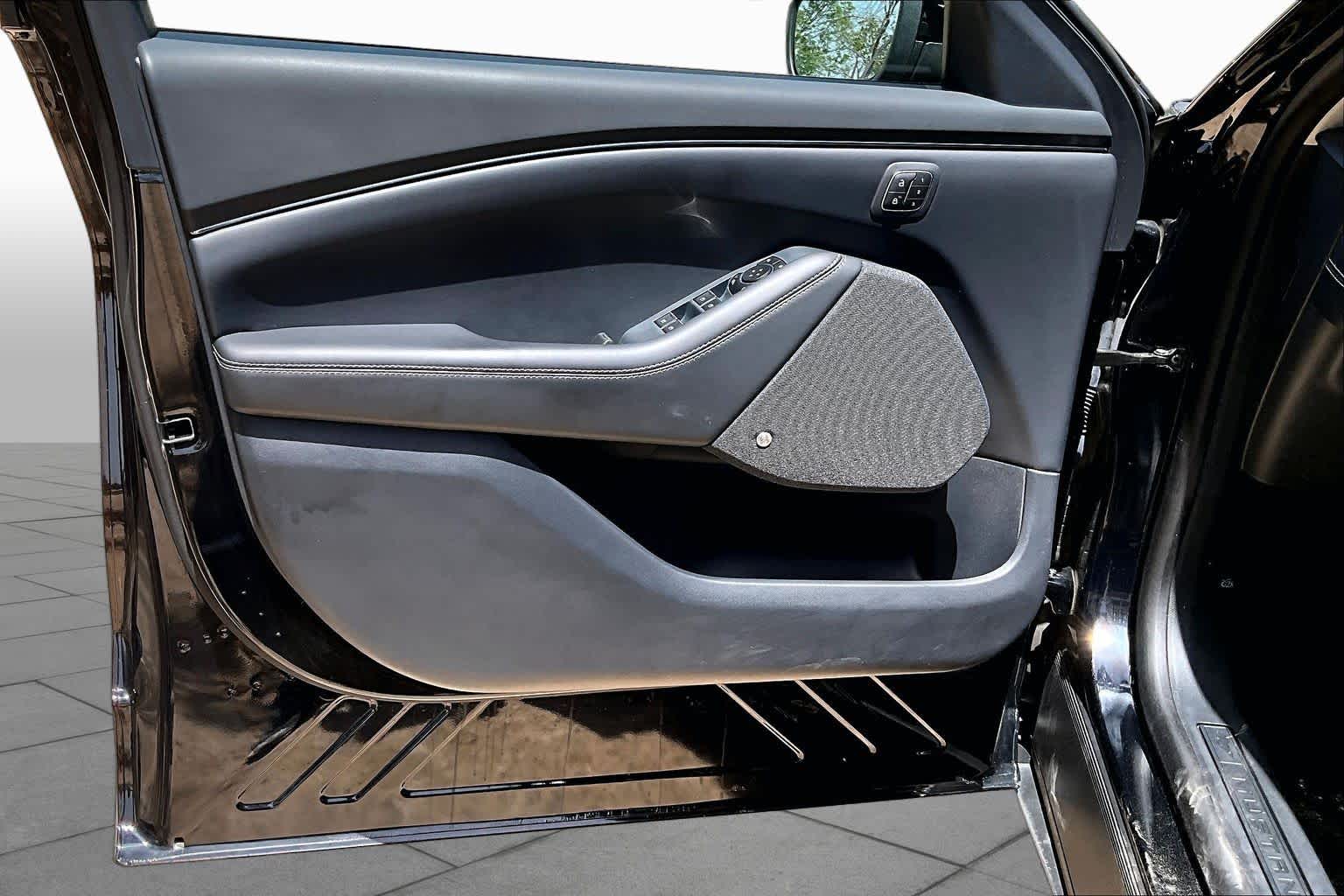 2025 Ford Mustang Mach-E