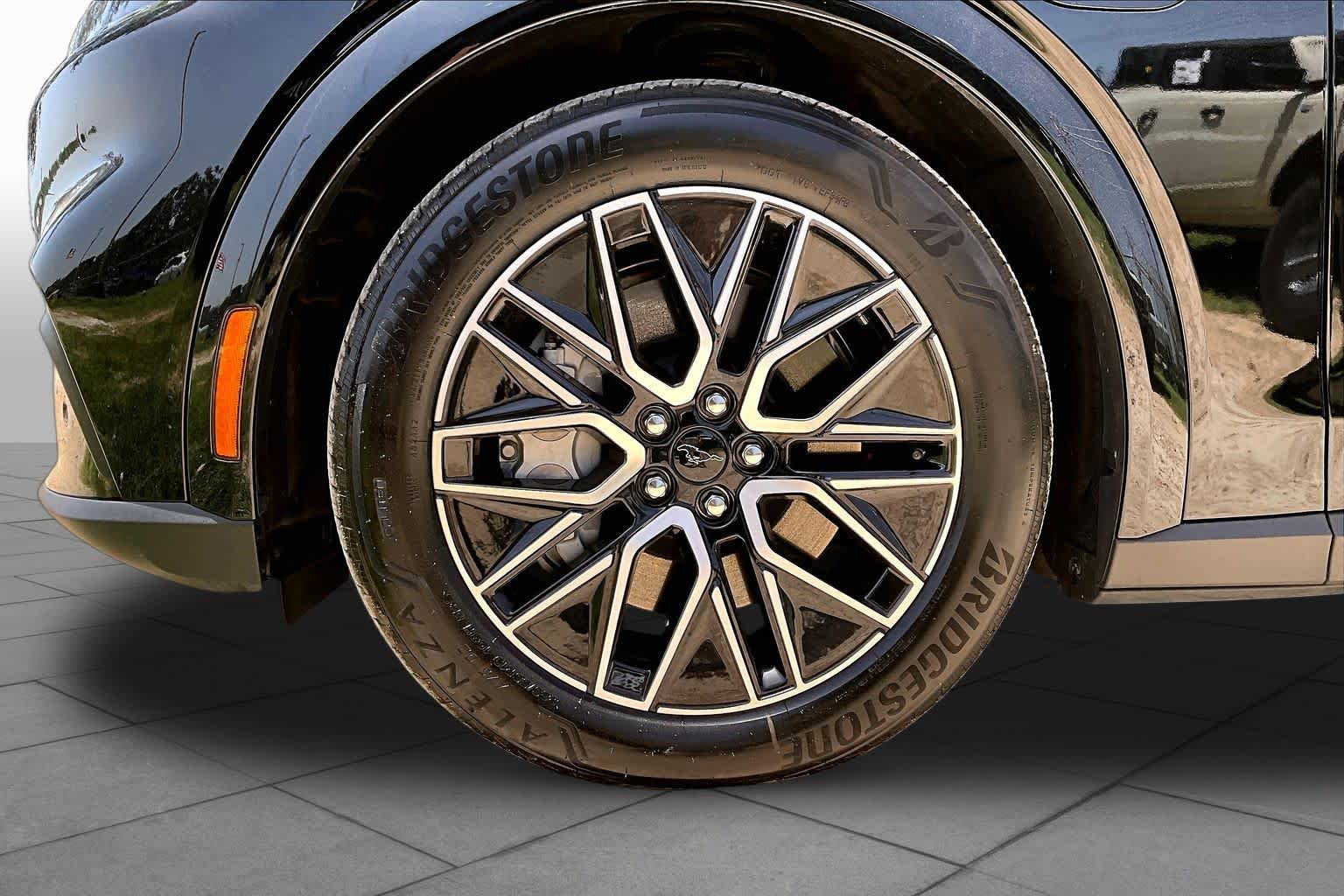 2025 Ford Mustang Mach-E