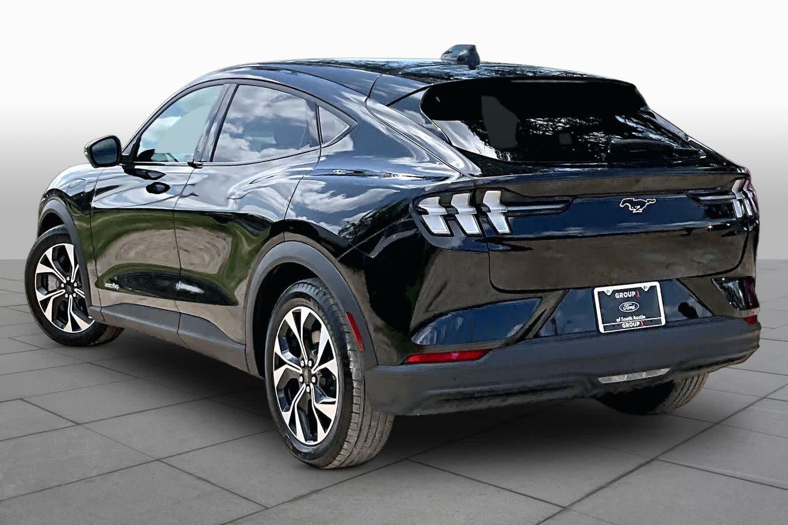 2025 Ford Mustang Mach-E