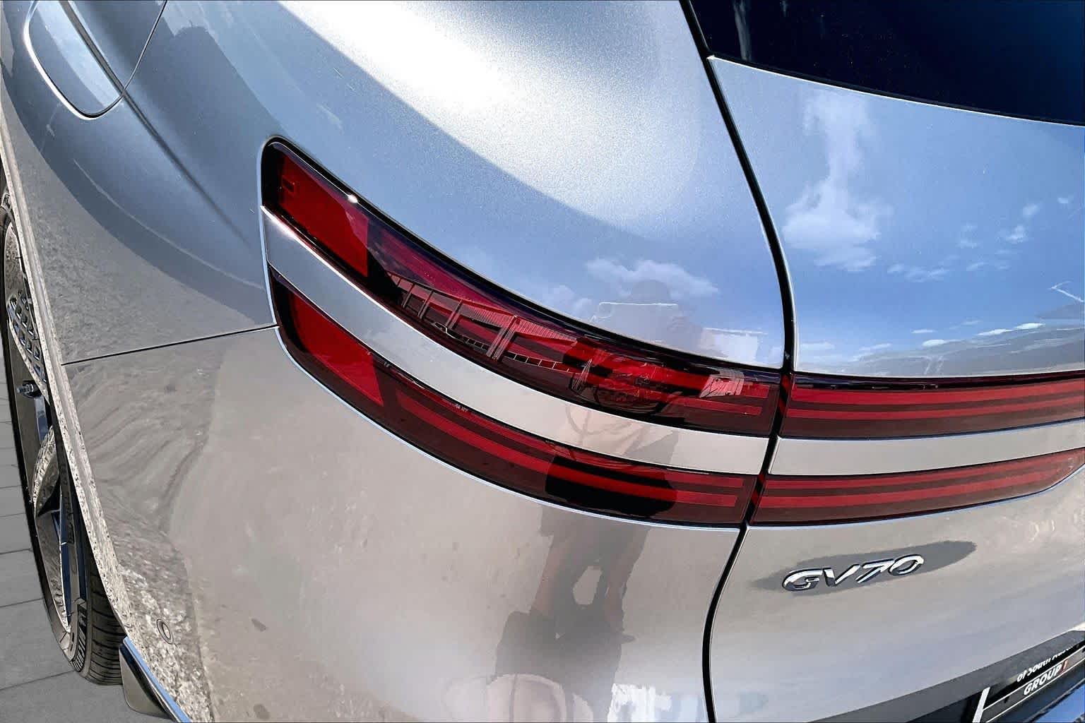 2024 Genesis GV70