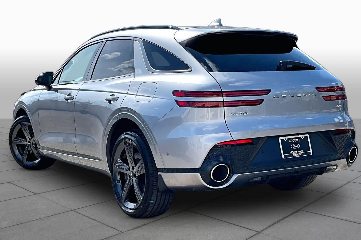 2024 Genesis GV70