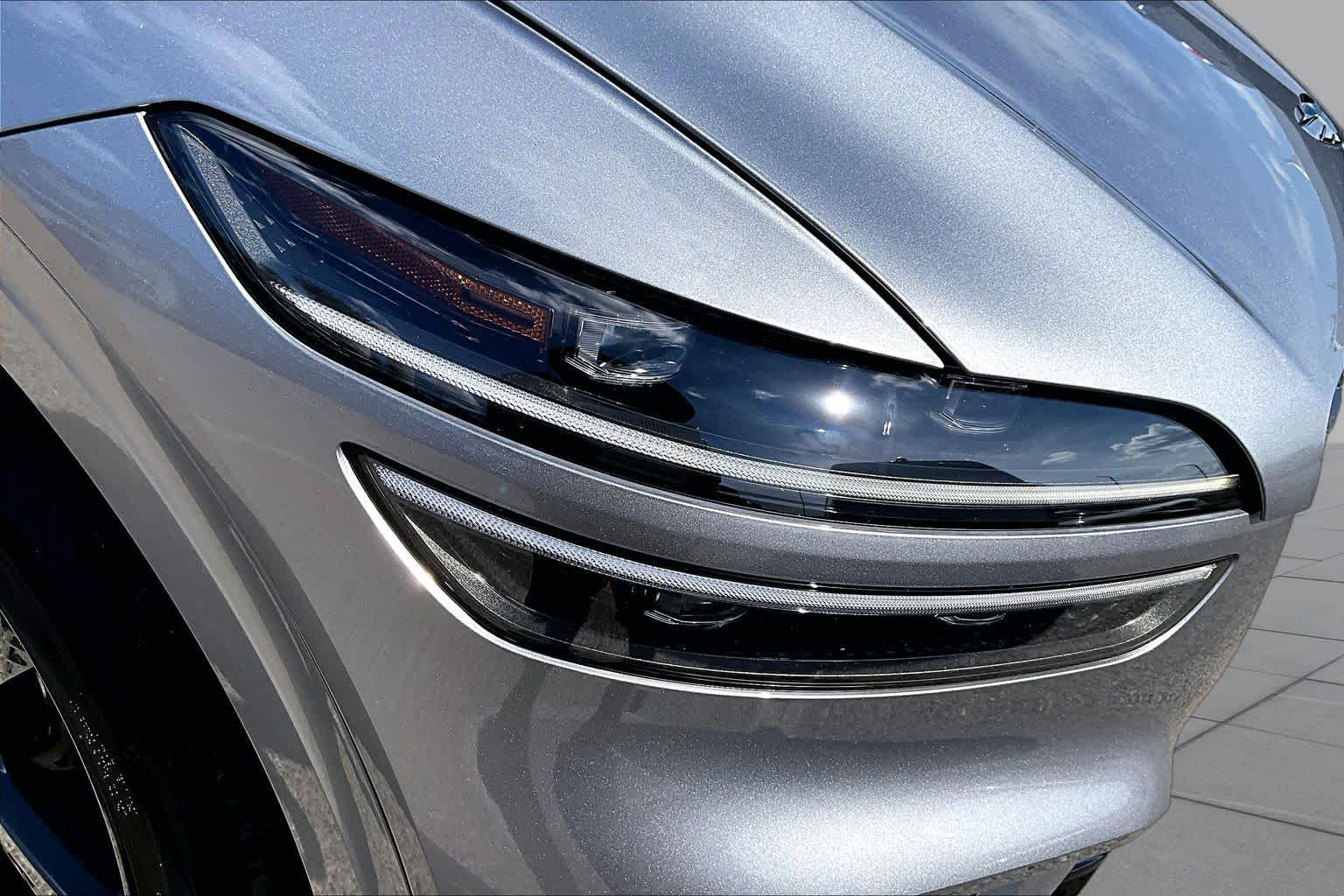 2024 Genesis GV70