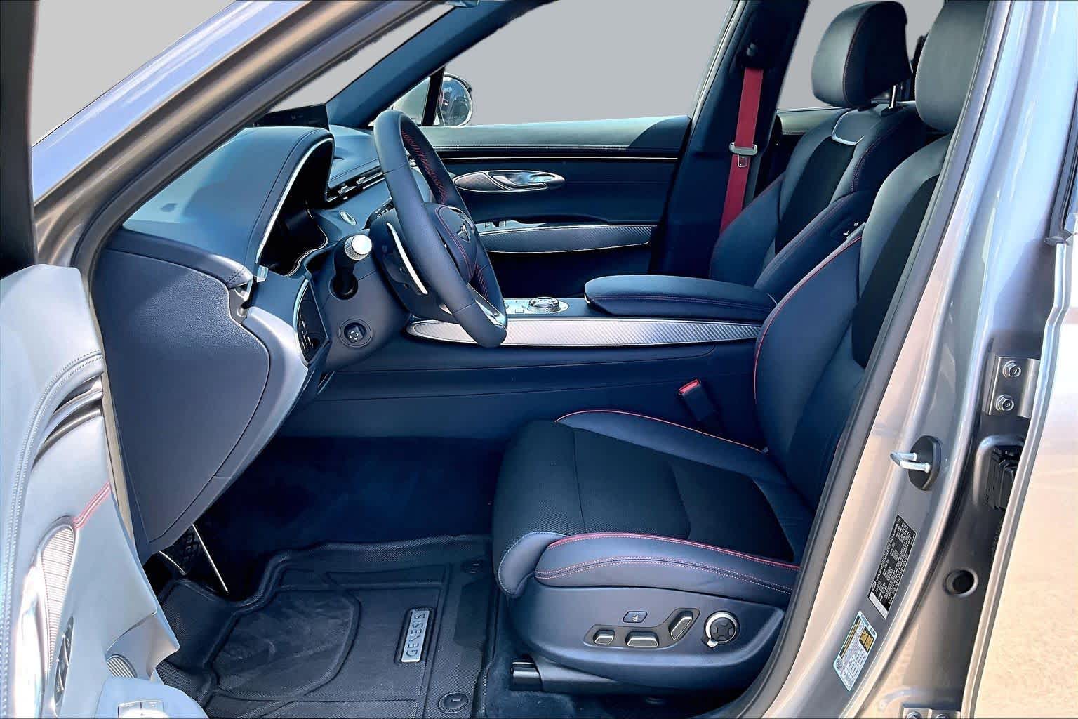 2024 Genesis GV70