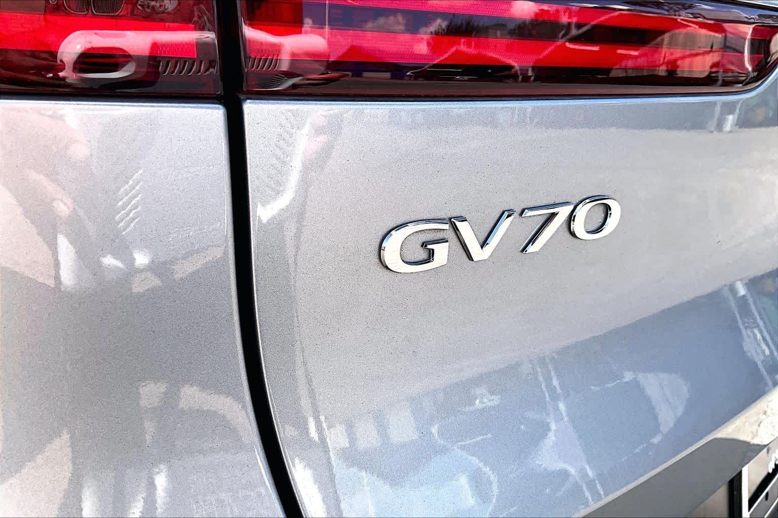 2024 Genesis GV70