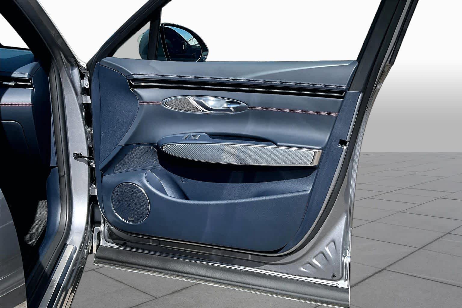 2024 Genesis GV70