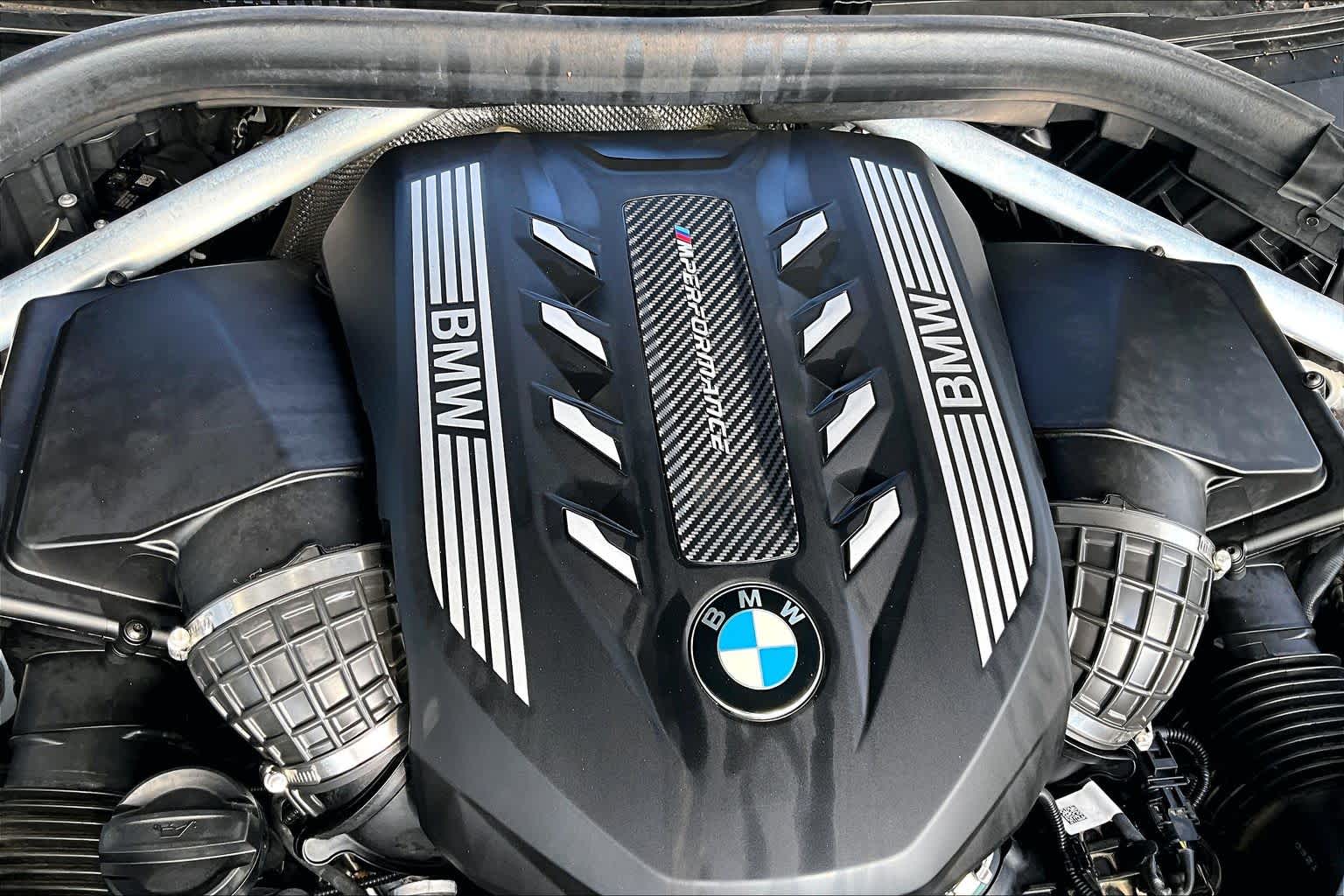 2021 BMW X7 M50i