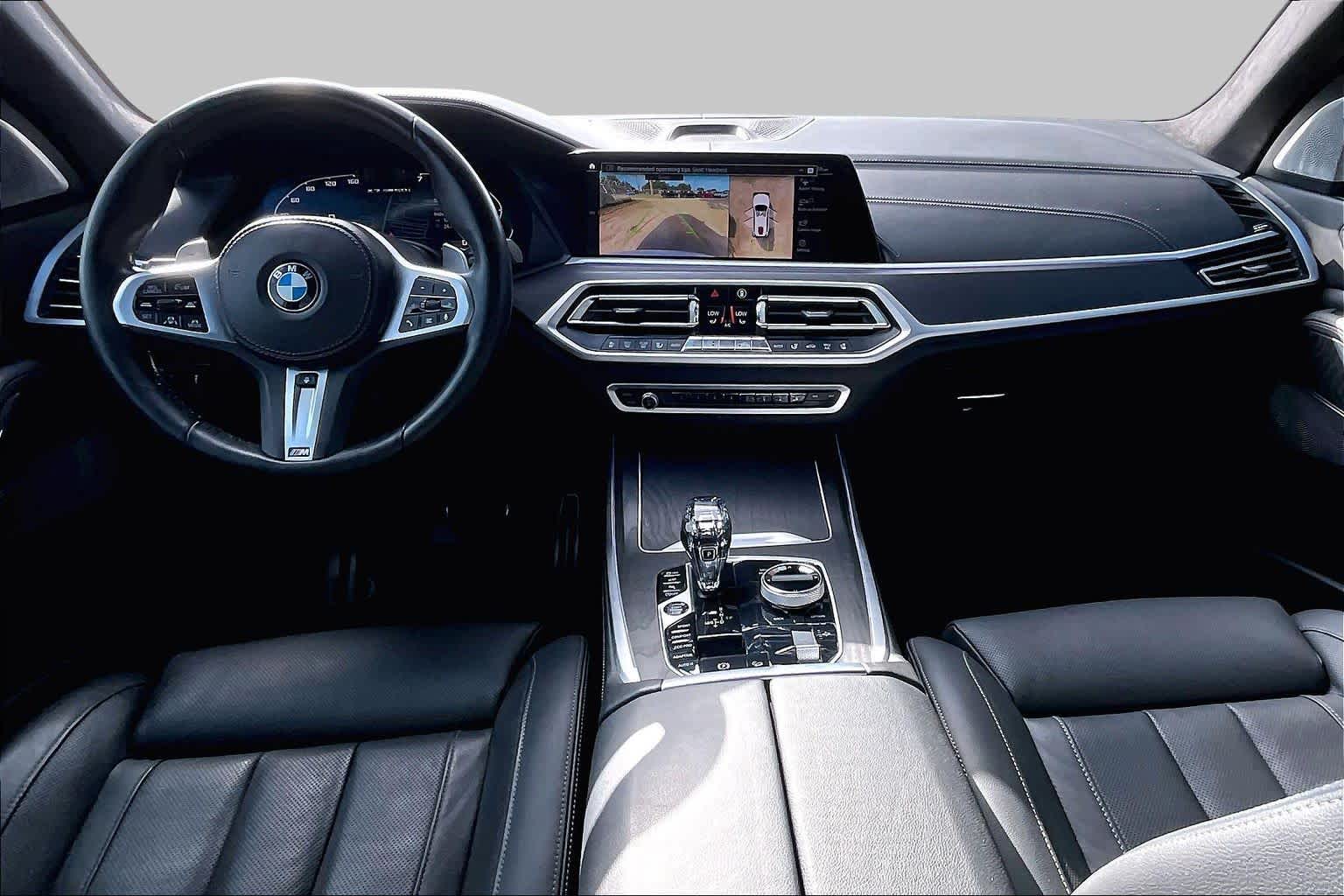 2021 BMW X7 M50i