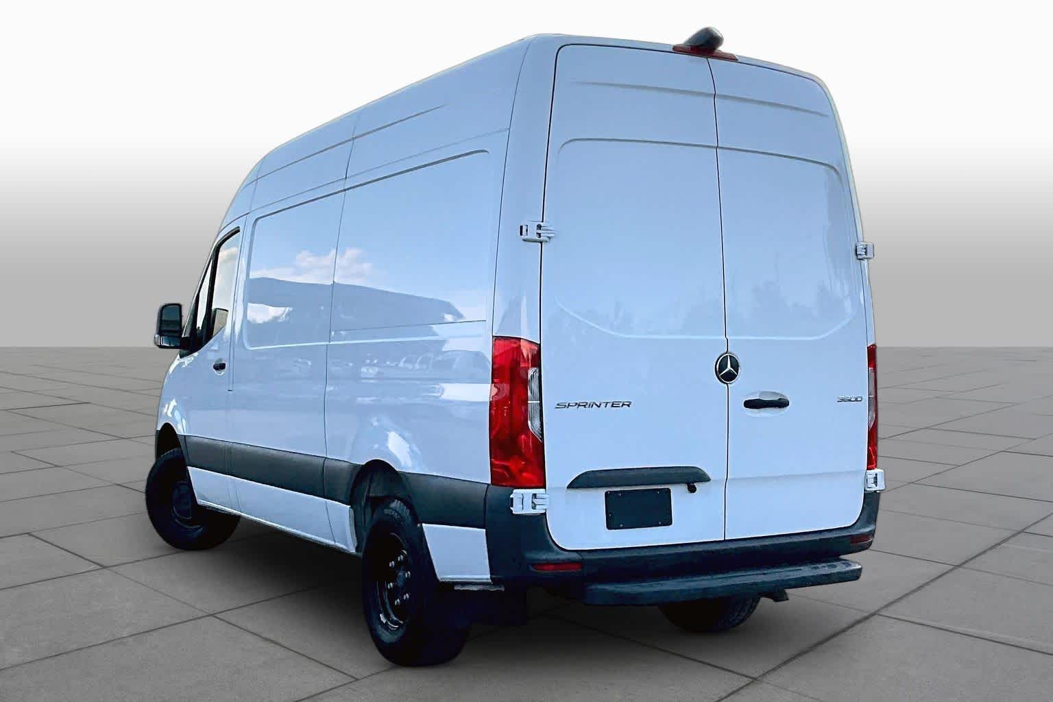 2022 Mercedes-Benz Sprinter Cargo Van