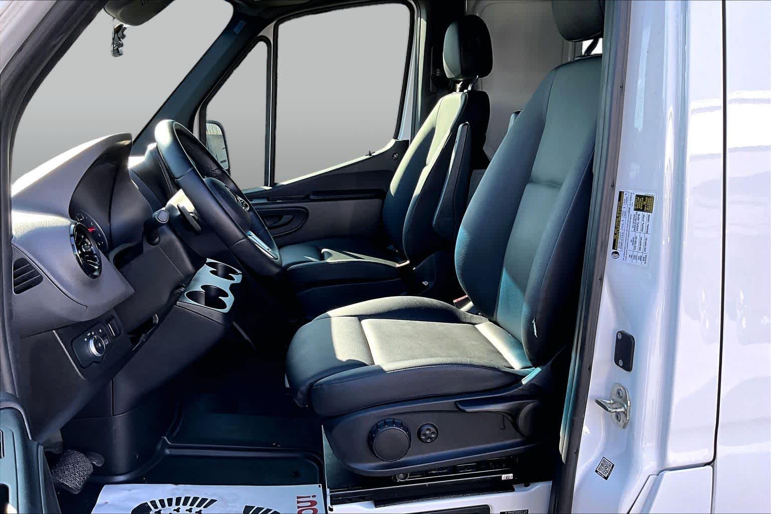 2022 Mercedes-Benz Sprinter Cargo Van