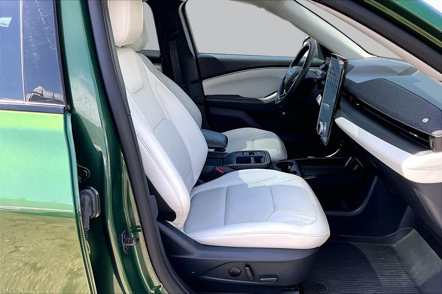 2025 Ford Mustang Mach-E