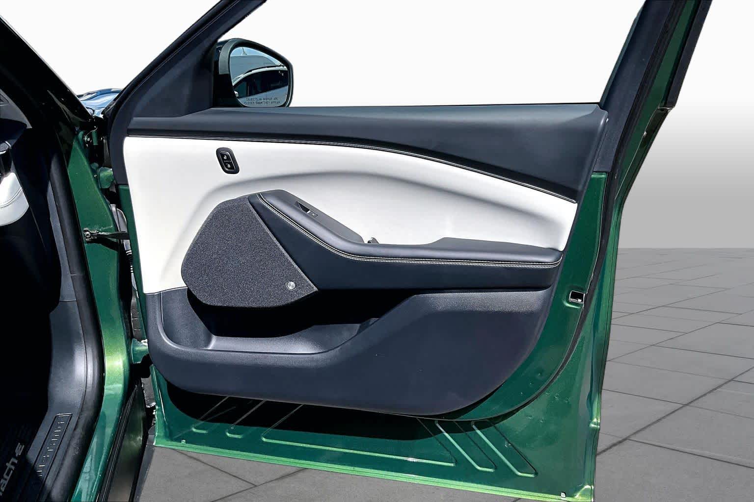2025 Ford Mustang Mach-E
