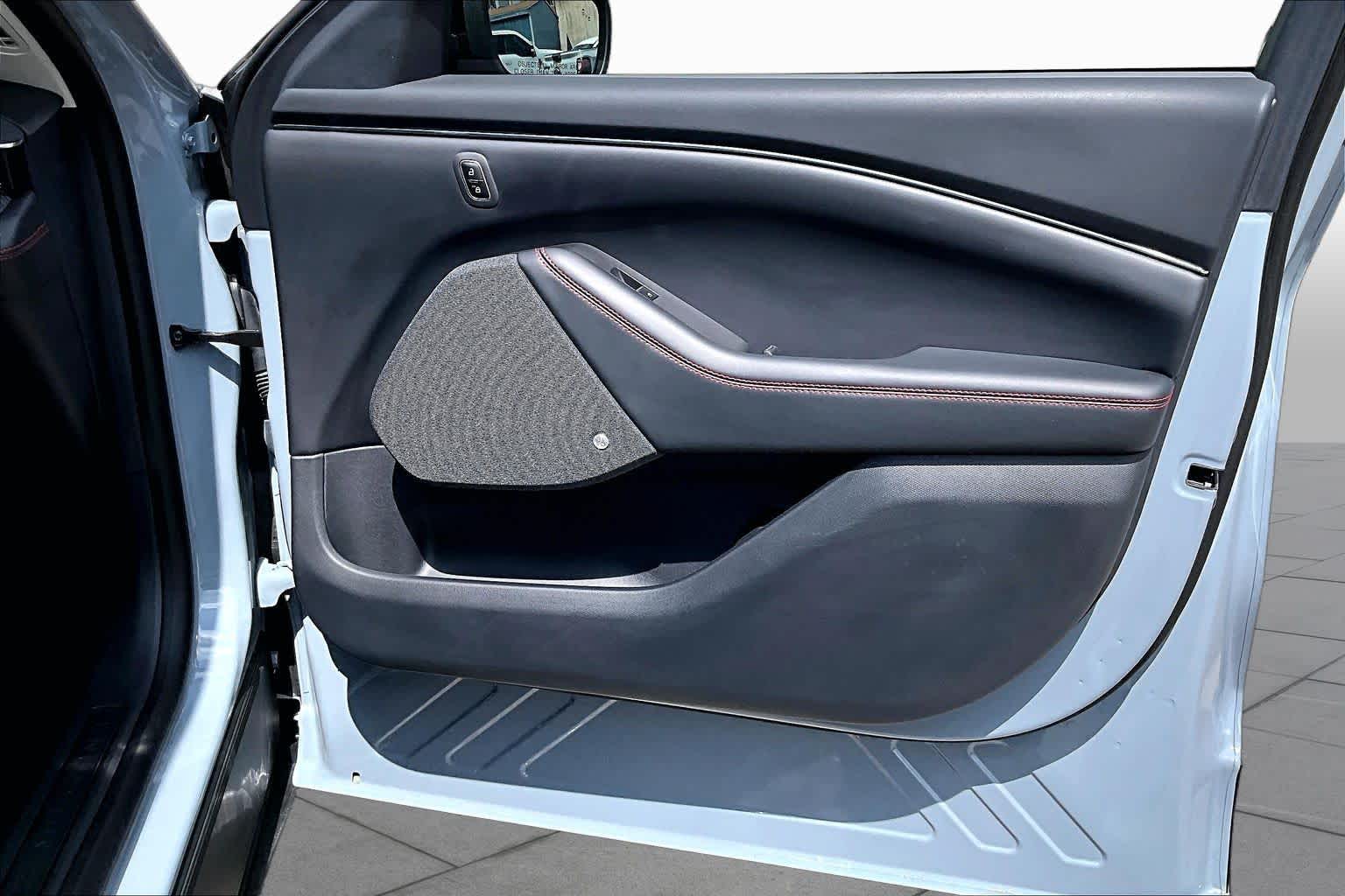 2025 Ford Mustang Mach-E
