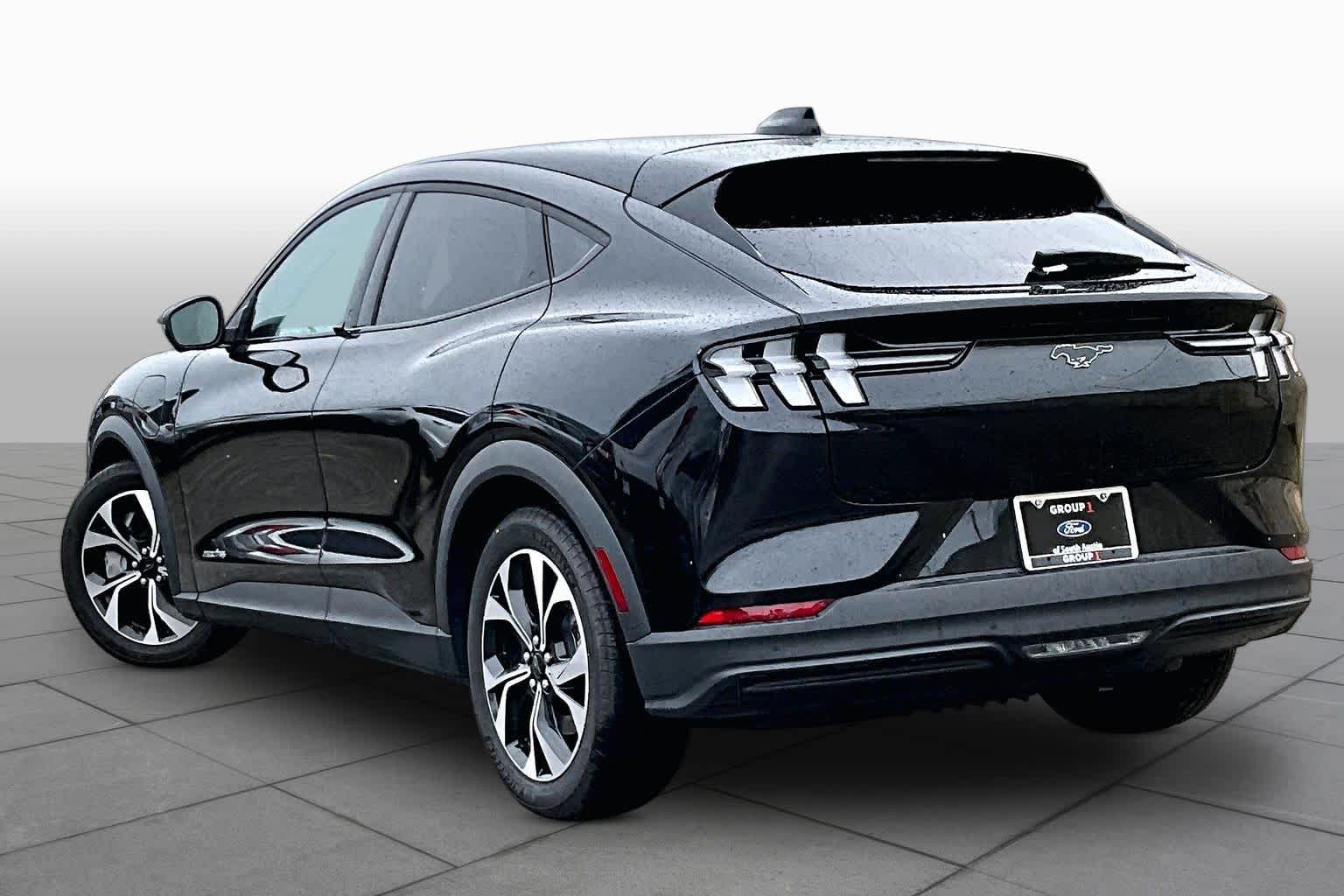 2025 Ford Mustang Mach-E